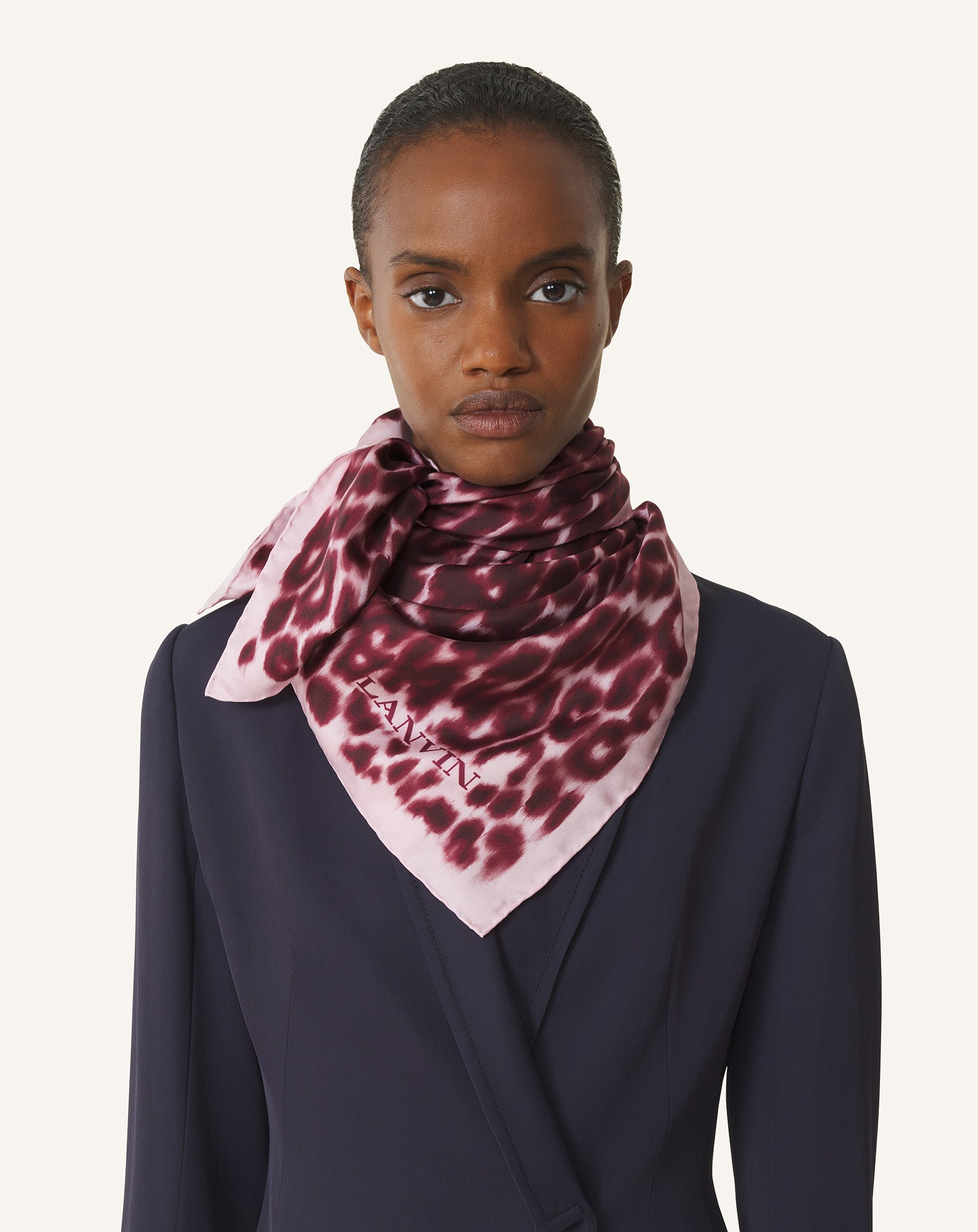 LEOPARD PRINT SILK SCARF