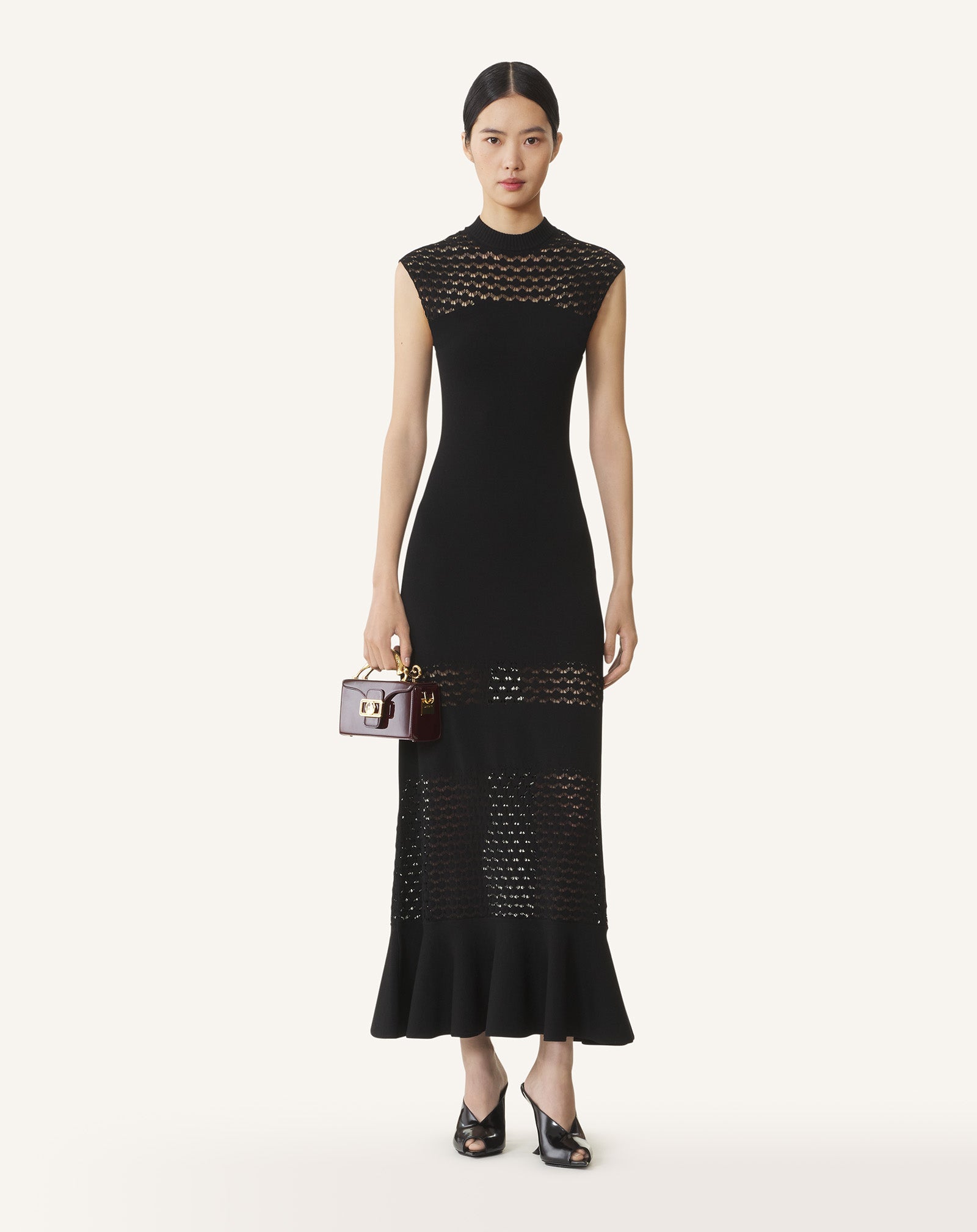 BLACK LACE DETAIL DRESS IN VISCOSE