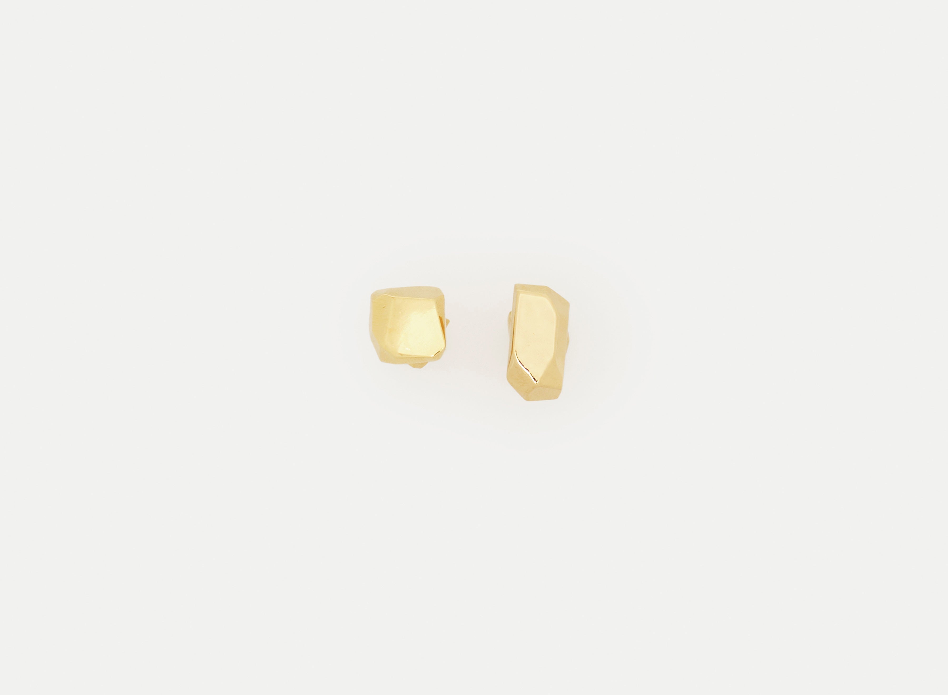 ROCKS EARRINGS TINY STUDS
