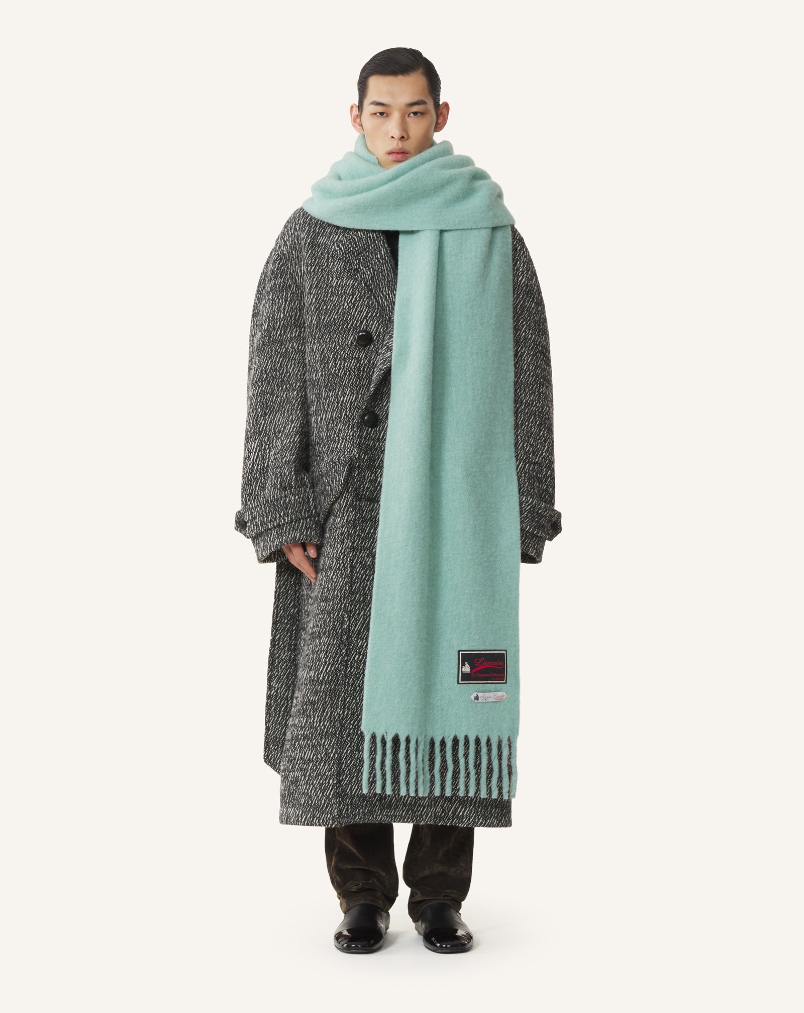 GREEN FRINGED WOOL SCARF WITH 22 FAUBOURG LABEL