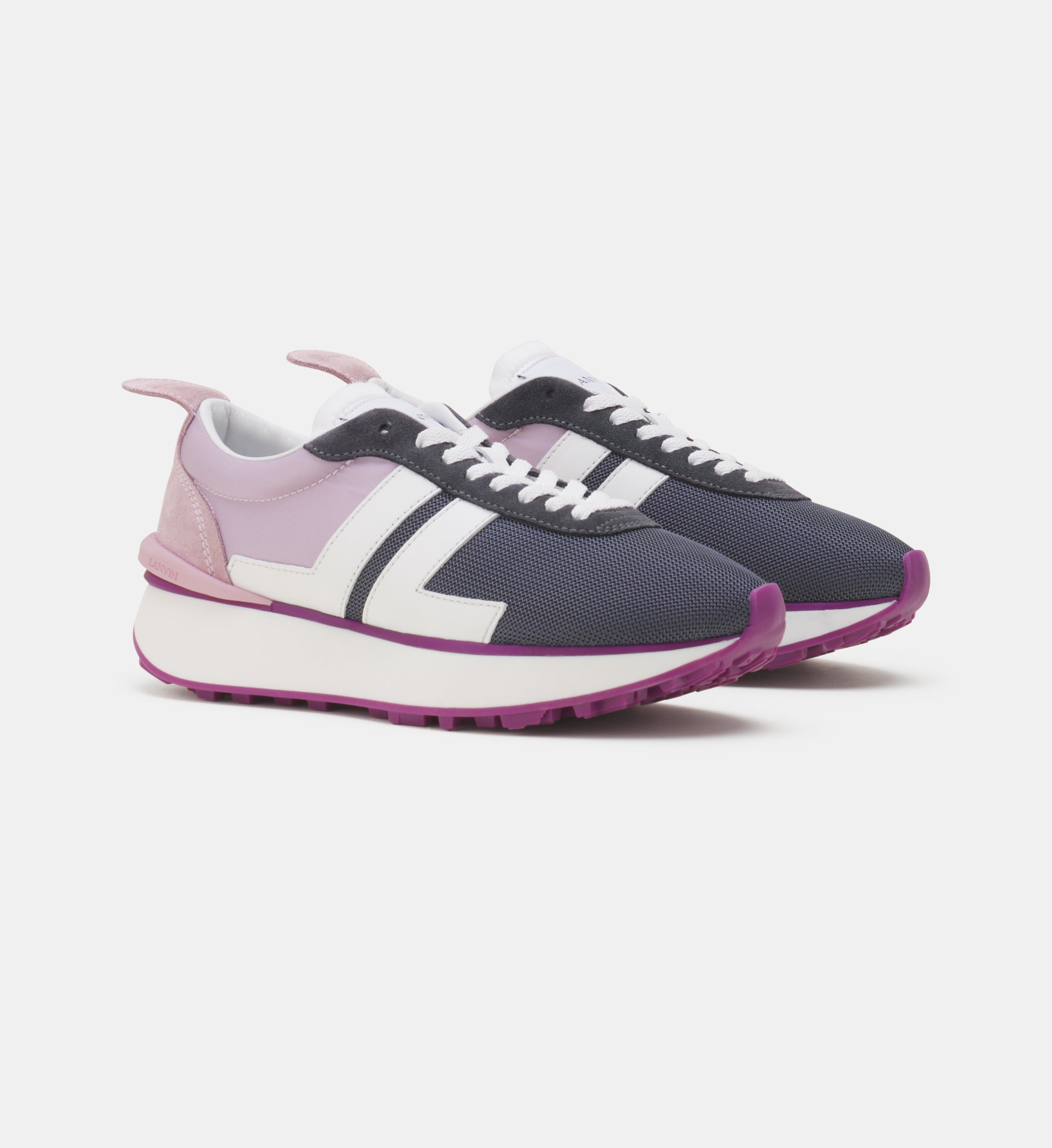 BUMPR SNEAKERS IN NYLON AND MESH