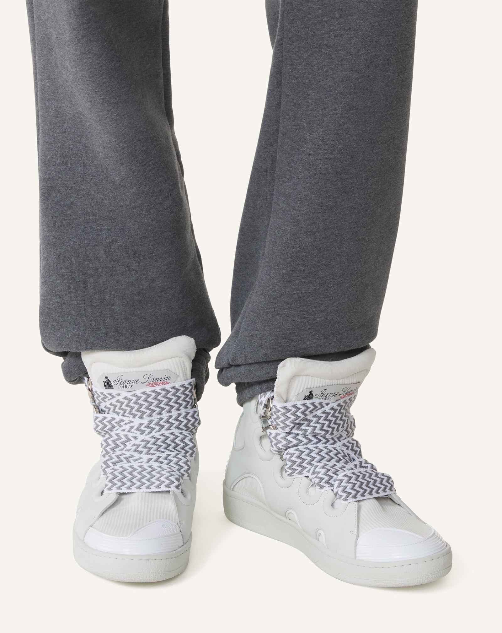 WHITE HIGH TOP CURB SNEAKERS IN KNIT
