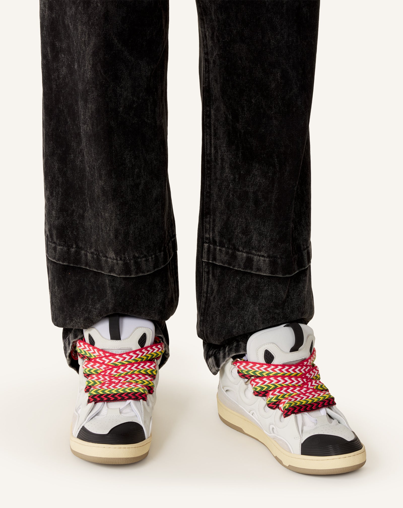 LEATHER CURB SNEAKERS