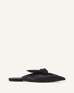 MIDNIGHT STEP MULE WITH A LEATHER BOW