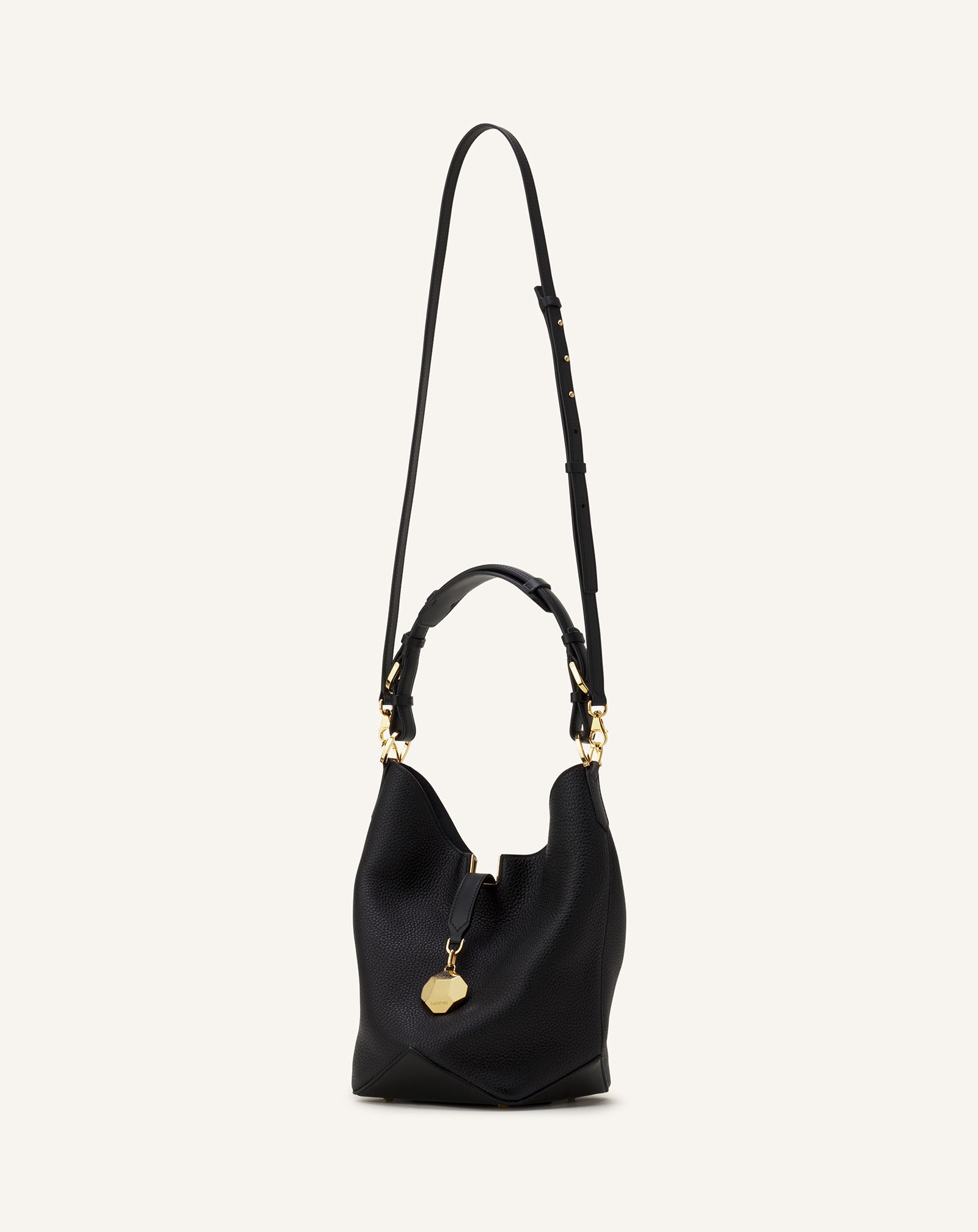 BLACK CATCH BY LANVIN BUCKET BAG IN GRAINED LEATHER