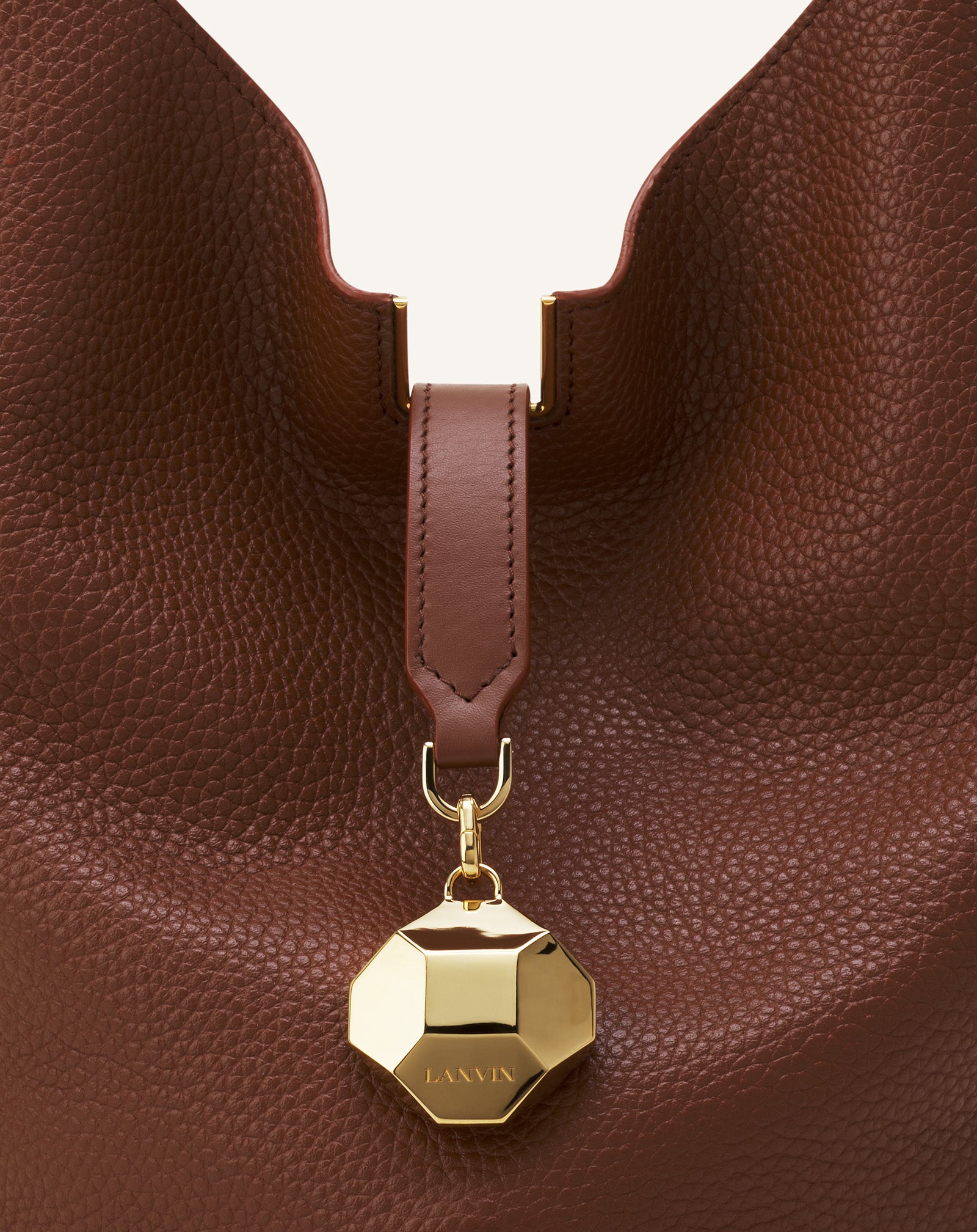 BROWN CATCH BY LANVIN MEDIUM BUCKET BAG IN GRAINED LEATHER