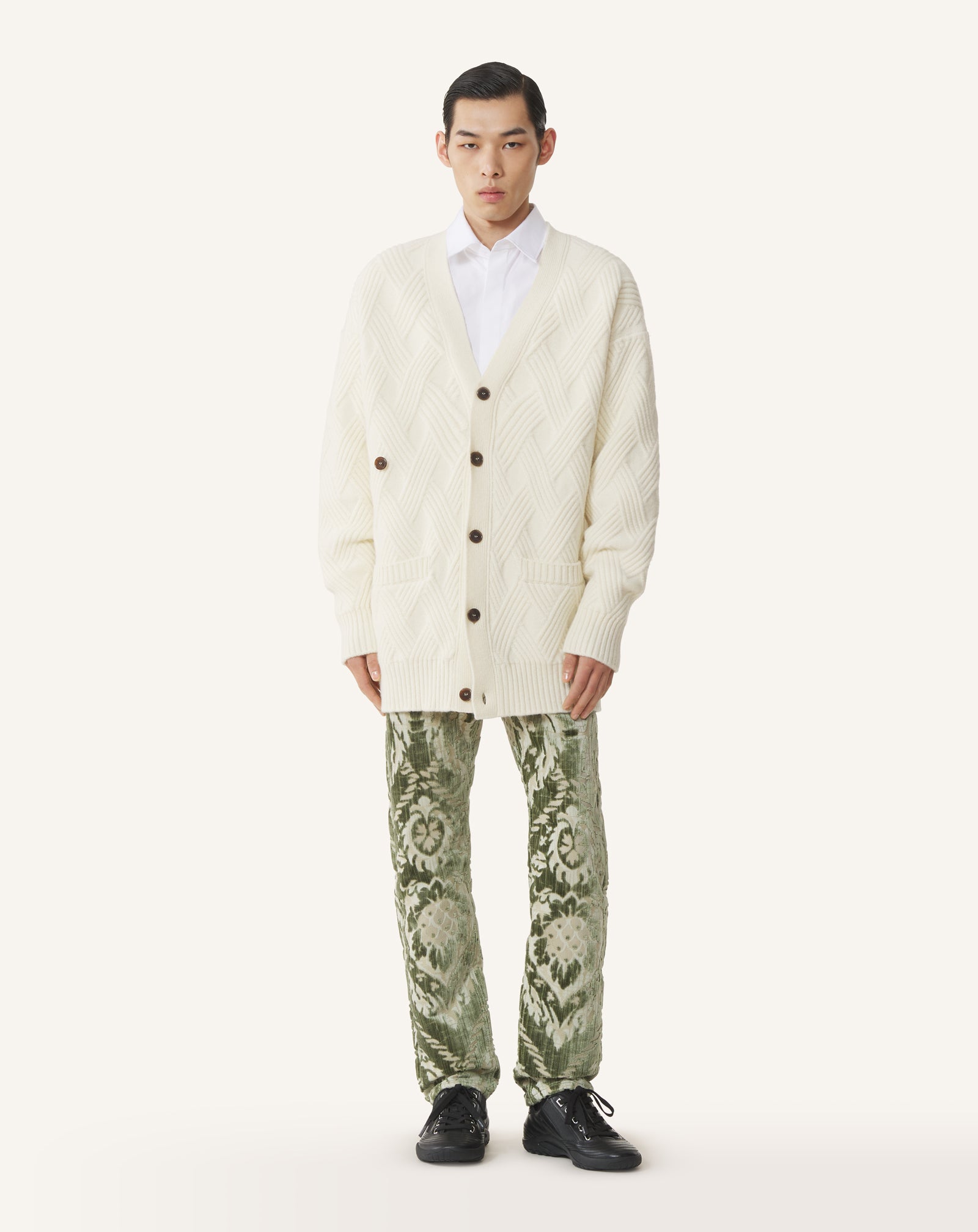 WHITE LOOSE-FIT CARDIGAN IN CABLE-KNIT WOOL