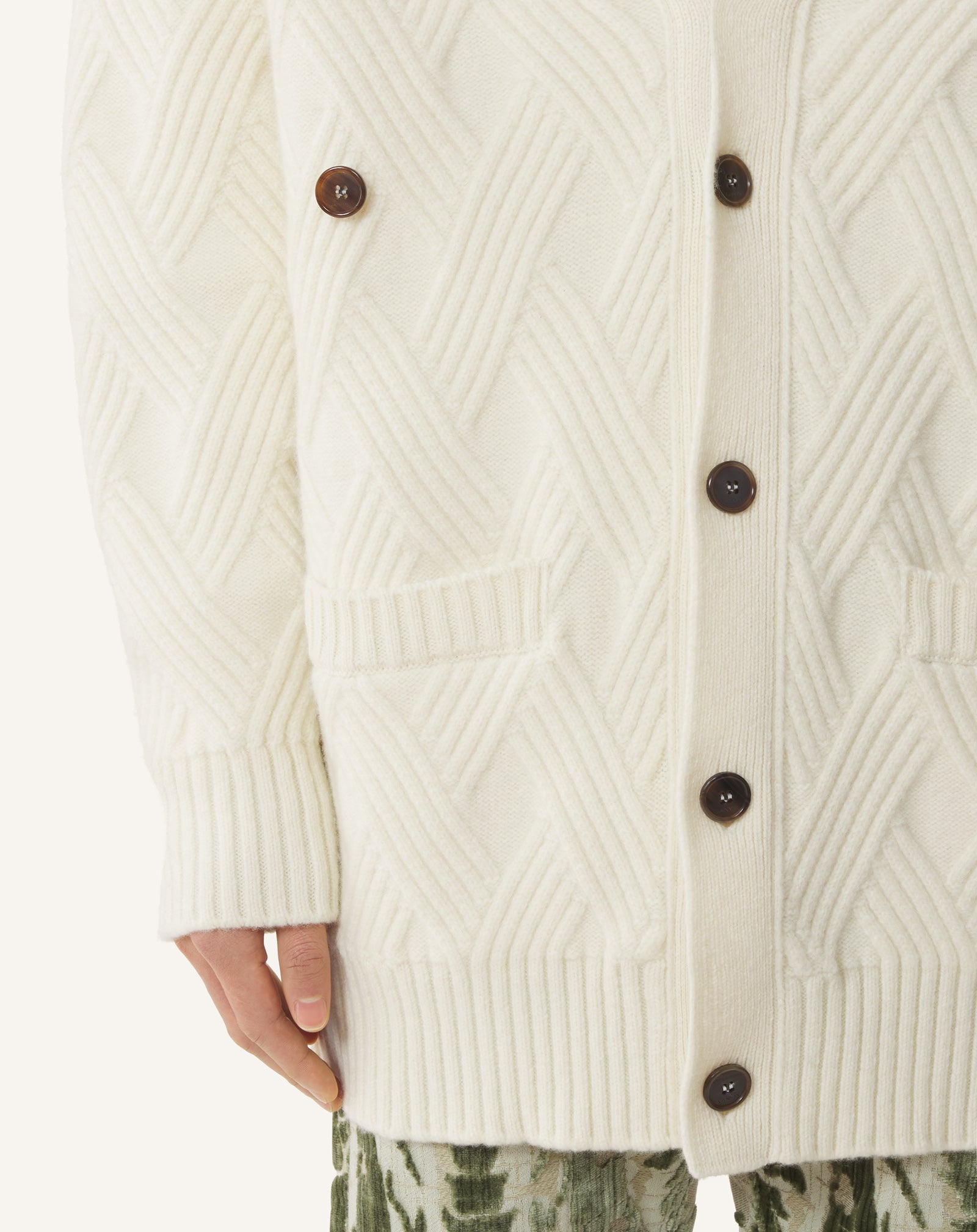 WHITE LOOSE-FIT CARDIGAN IN CABLE-KNIT WOOL