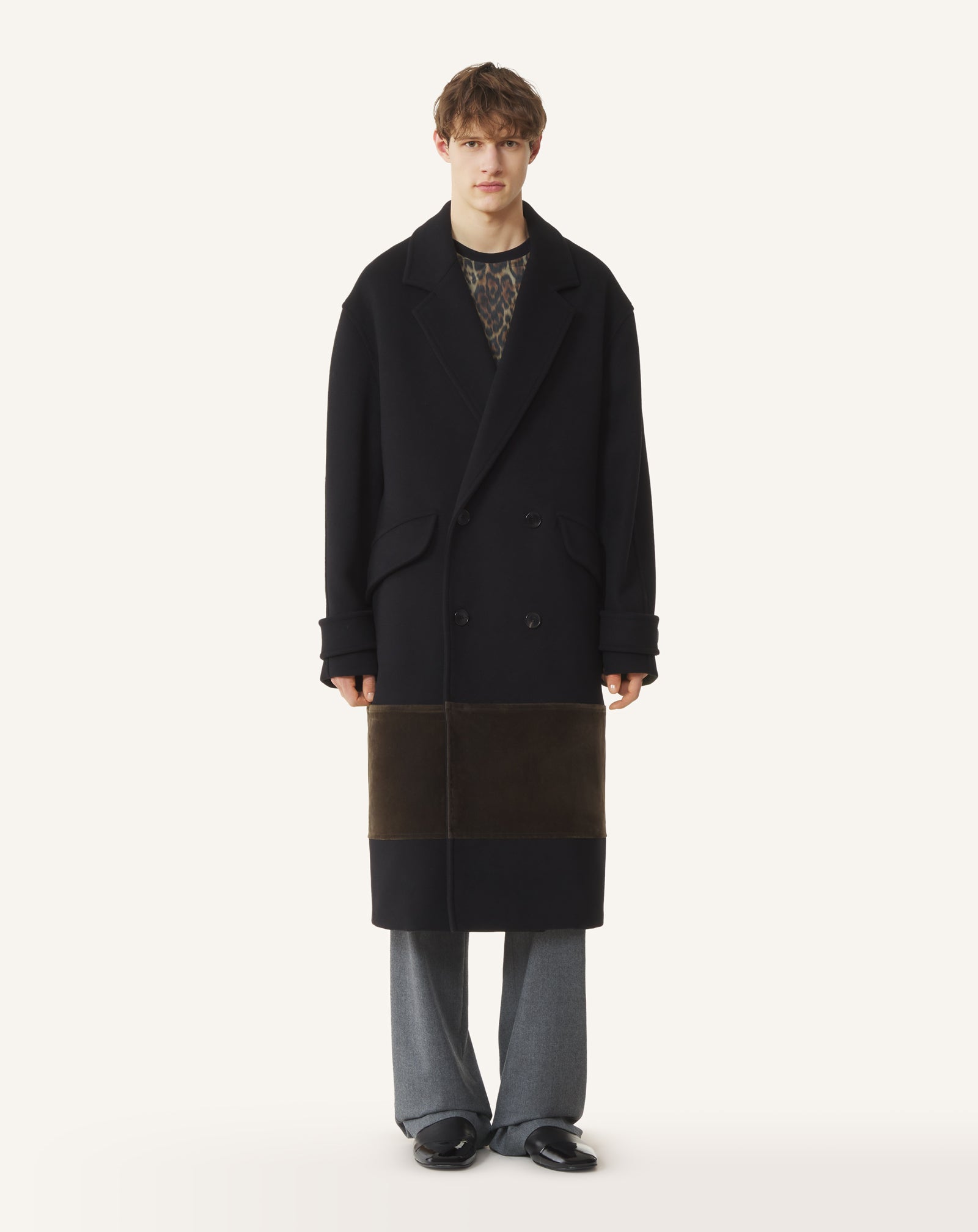 DOUBLE-BREASTED COAT IN WOOL AND VELVET