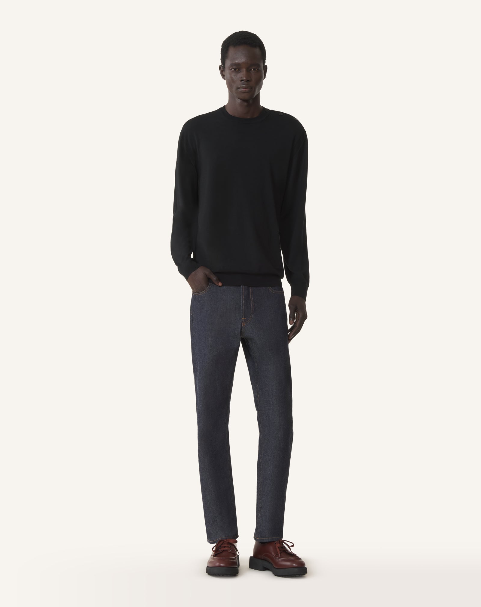 BLACK CLASSIC MERINO WOOL SWEATER