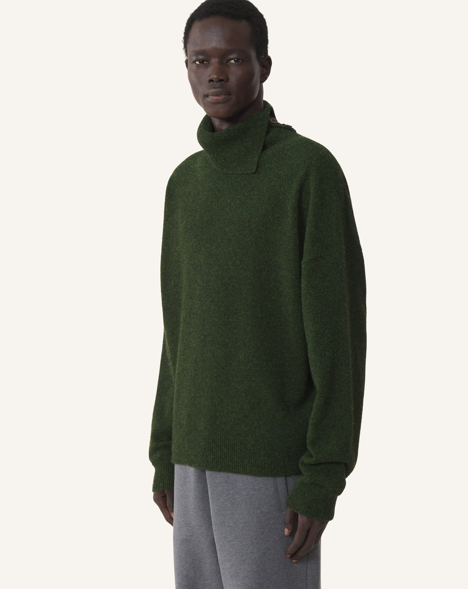 GREEN BUTTON-NECK SWEATER IN CASHMERE