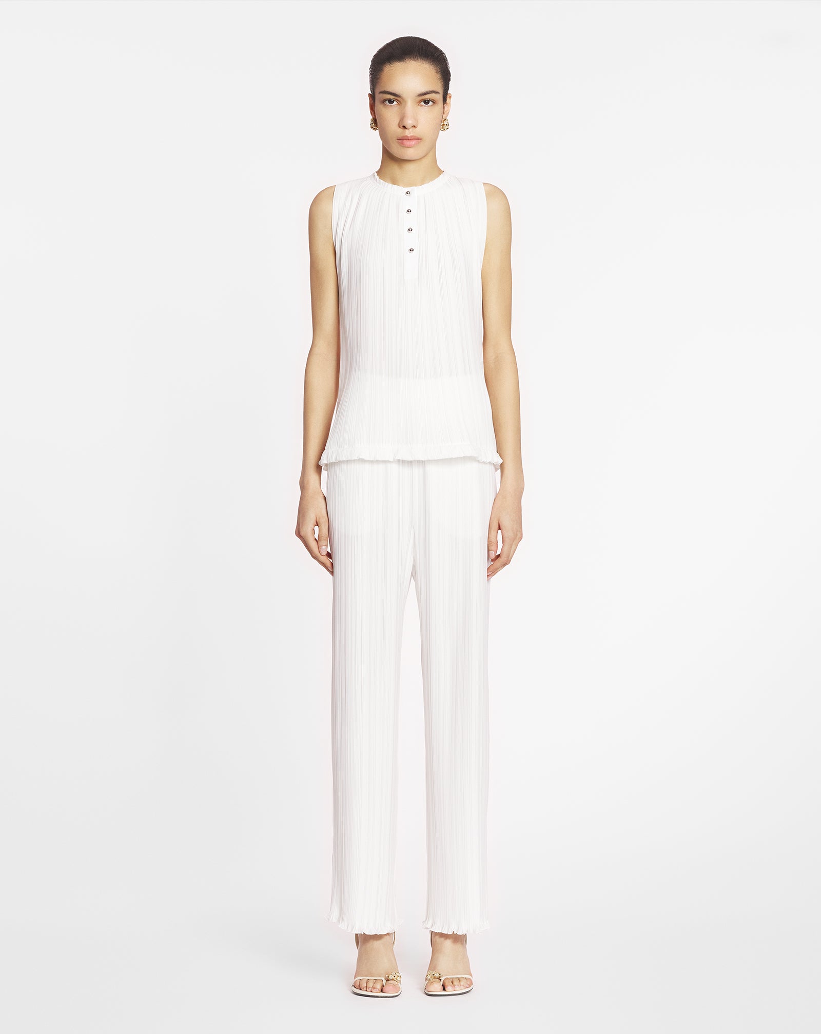 SLEEVELESS PLEATED TOP