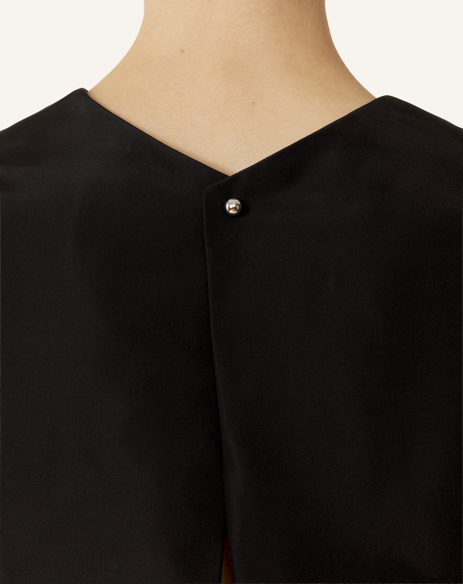 BLACK SILK FAILLE CROPPED TOP