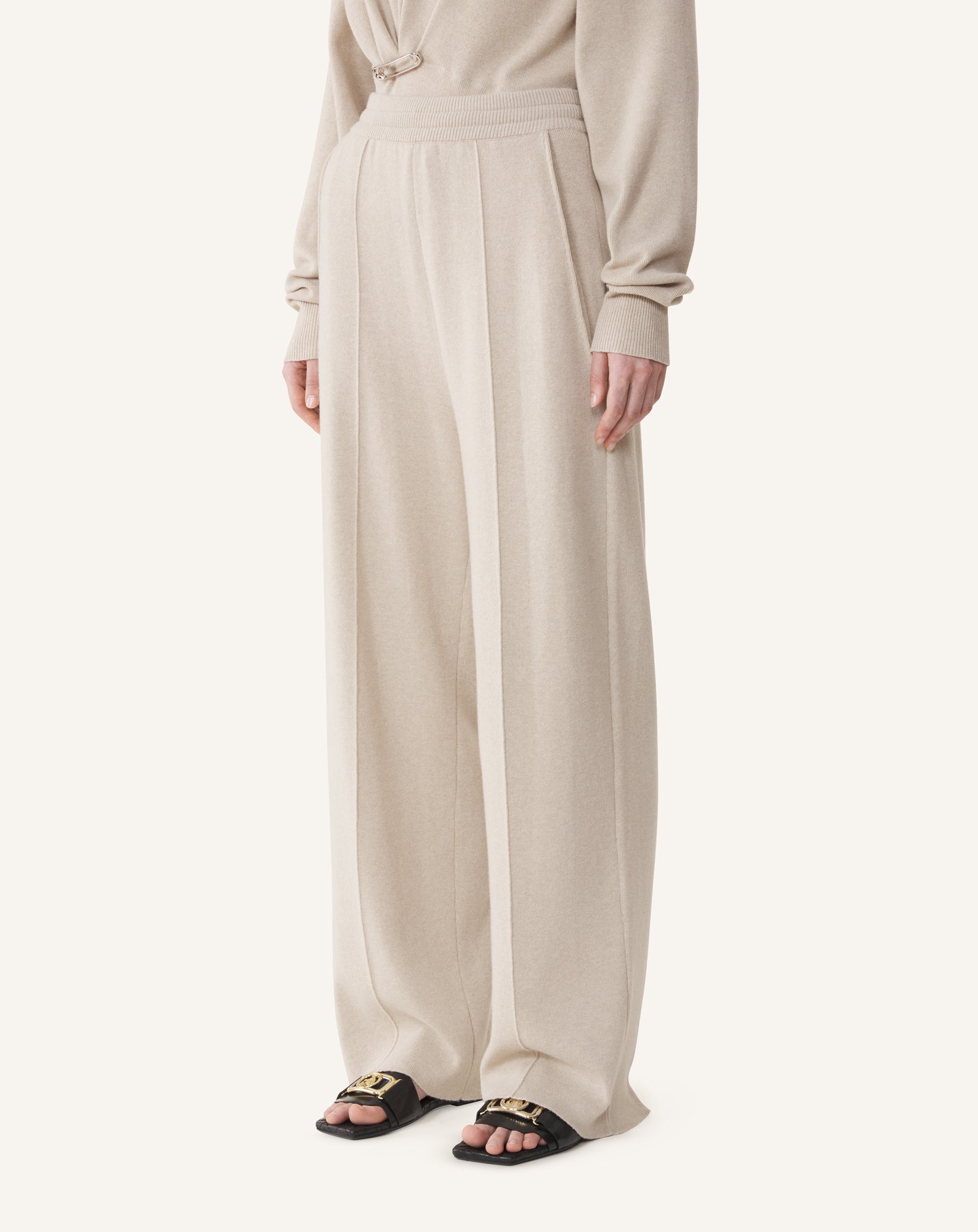 WHITE STRAIGHT-LEG PANTS IN WOOL AND CASHMERE